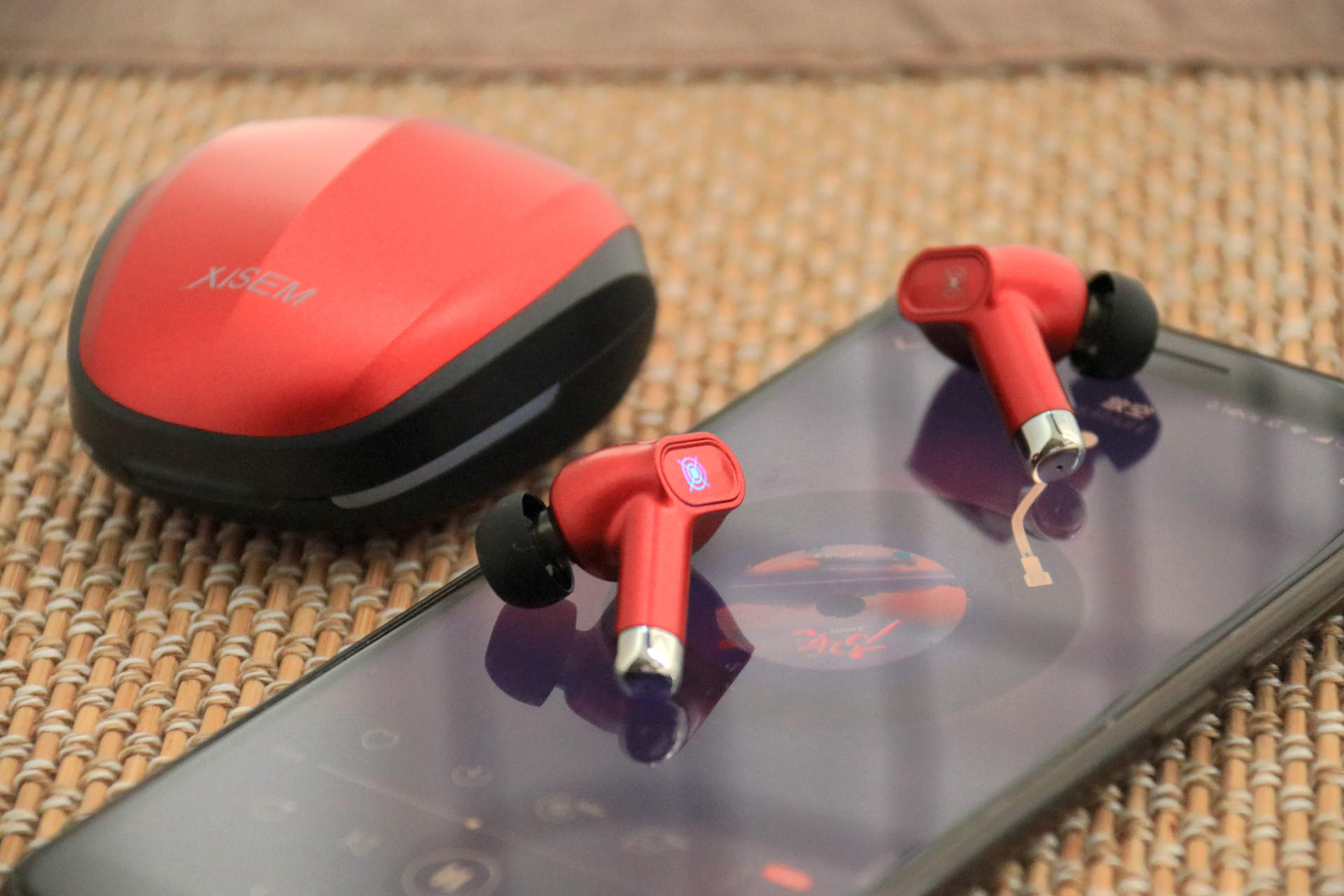 手游新装备，吃鸡不用愁，Xisem西圣olaf游戏耳机体验