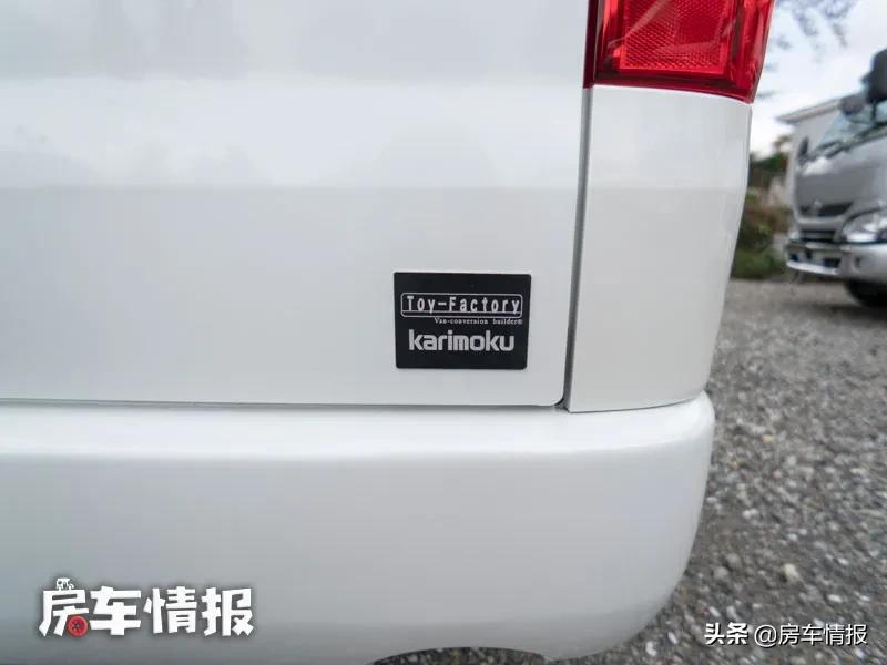 新款丰田海狮房车，7座设计适合接娃买菜，假日旅行还能洗漱做饭