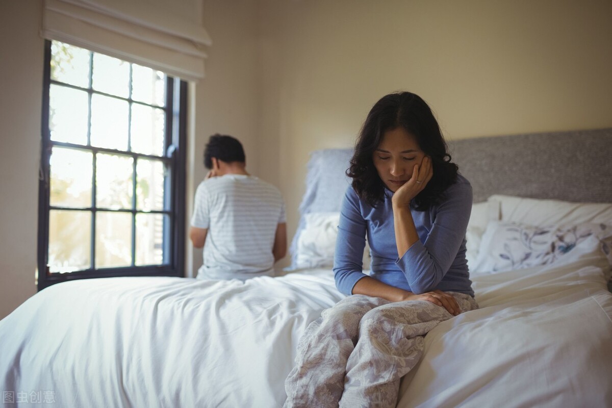 分居五年 丈夫突然来电话 我妹离婚了 你帮她照顾俩孩子 天天看点