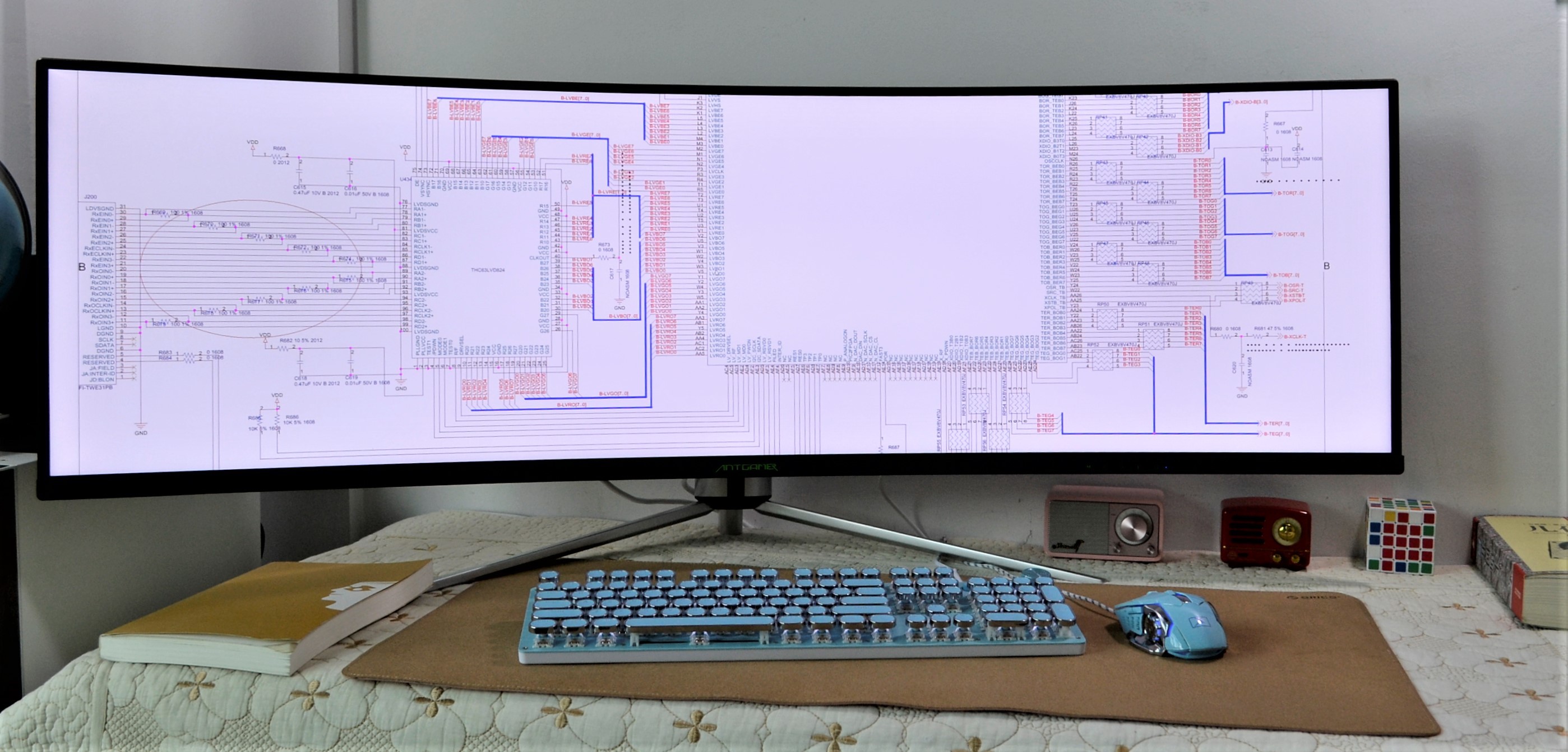 大屏全景时代，49英寸ANT491UC显示器搭配高刷，临场感更足