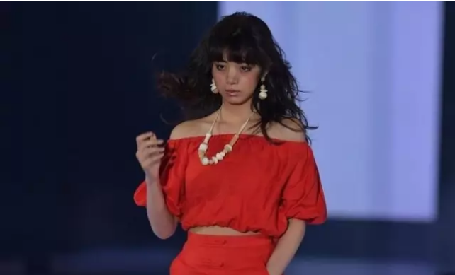 2017年日本春夏时装秀，那次谁最美？