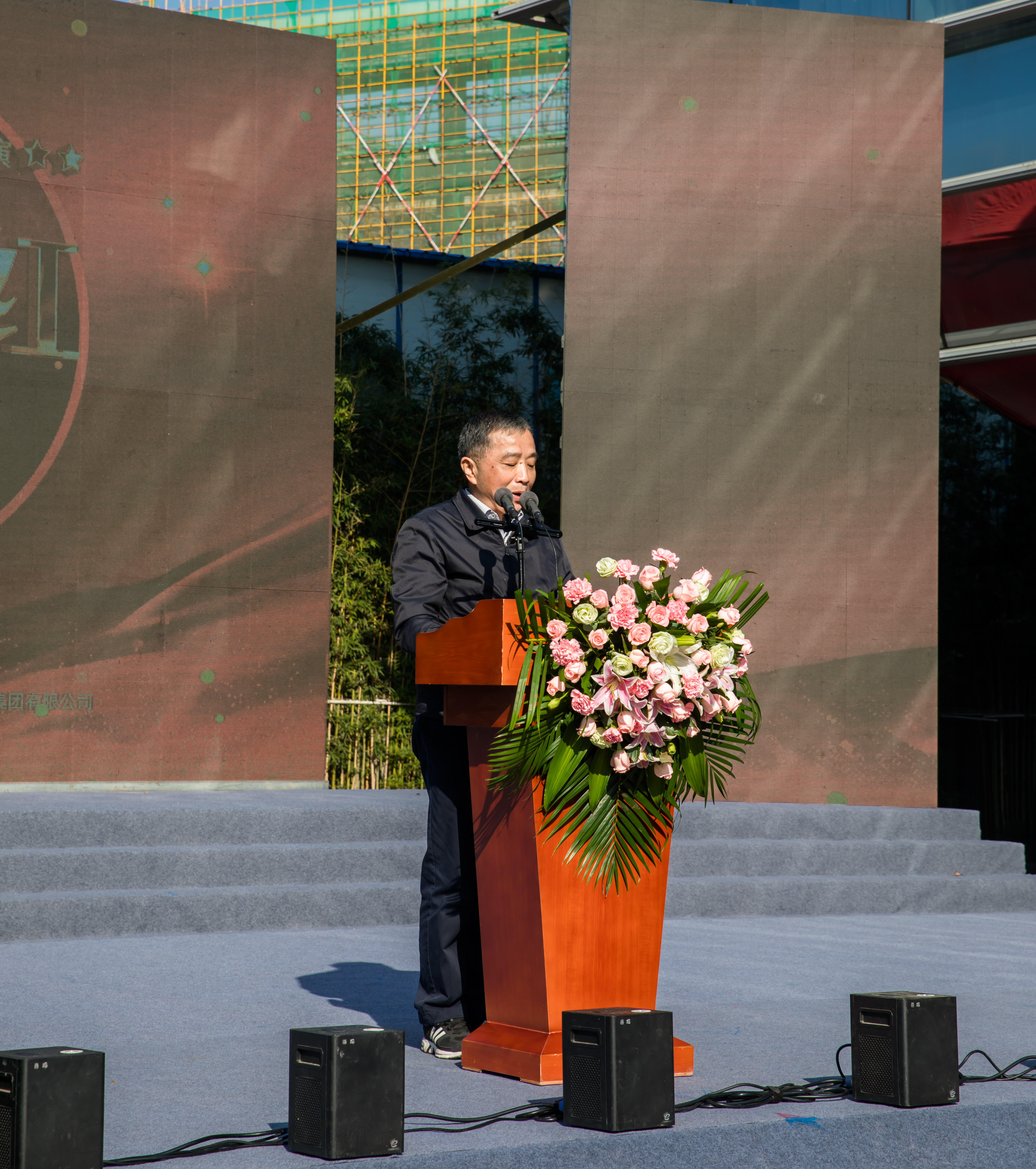 “锦绣潇湘夕阳红”大型群众文艺汇演在长沙五江广场举行