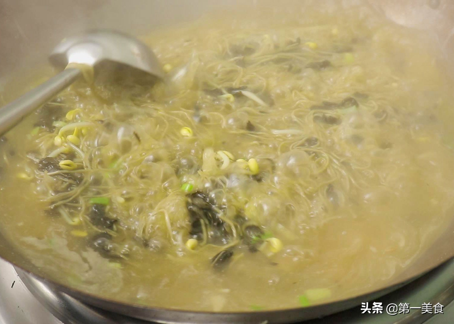 图片[13]-3种河南面条简单易做法 一气能喝两大碗、真香-起舞食谱网