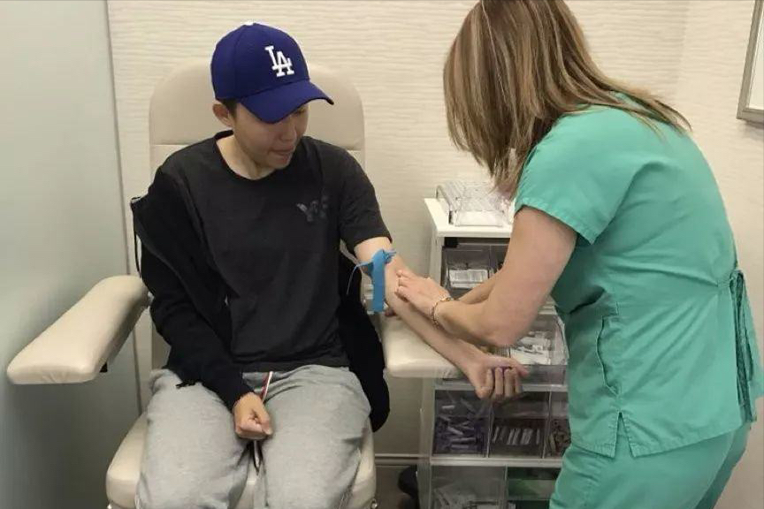 29岁身价千万，50万赴美试管生女，叶海洋凭什么敢不结婚生孩子？