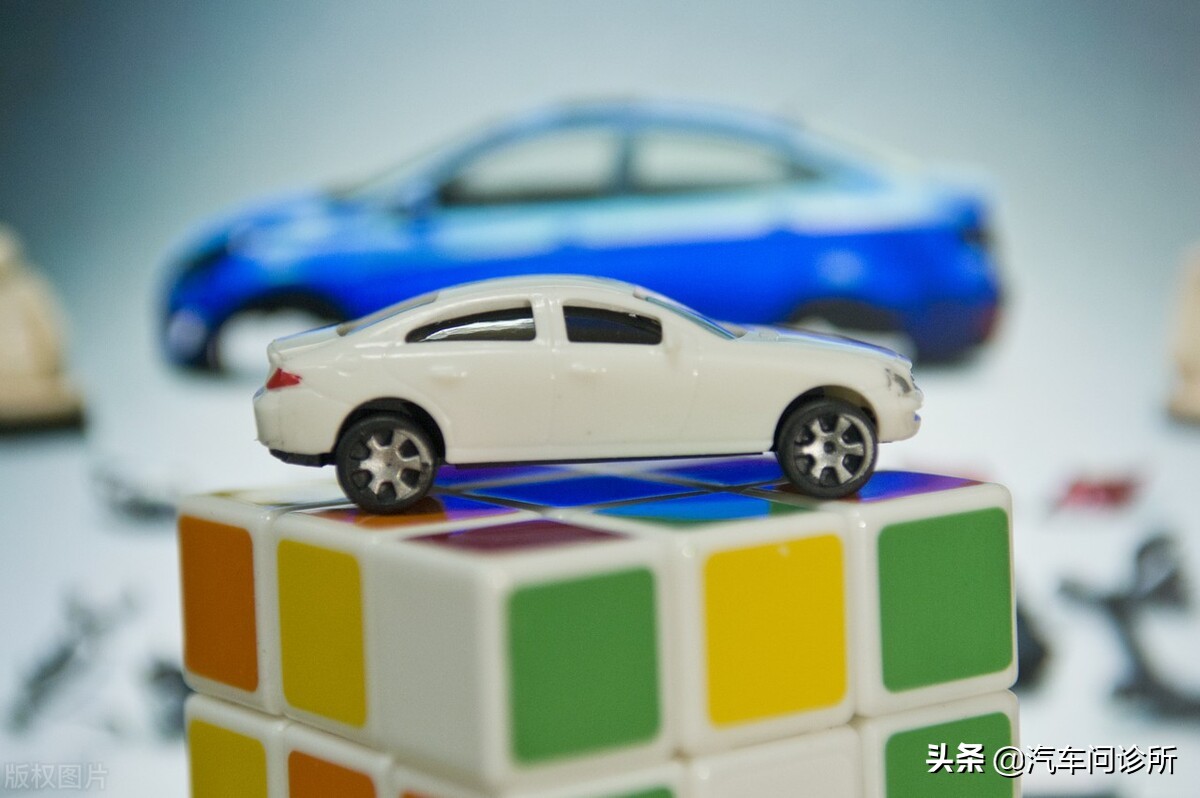 混动和纯电动汽车不能兼得，钱包不鼓选择困难，到底哪个好？