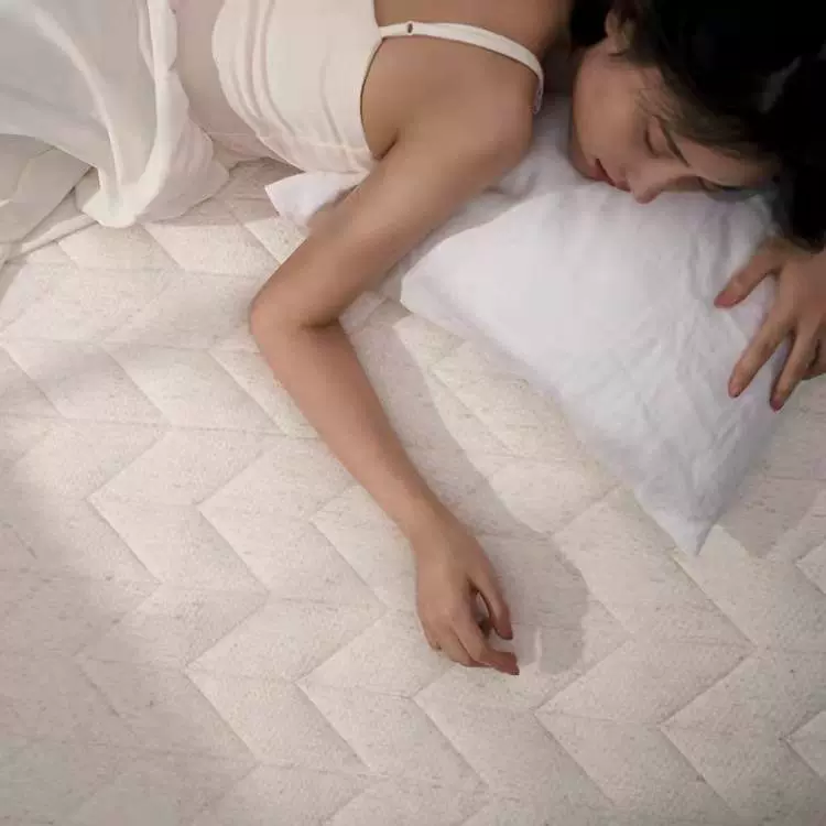 测评苏老伯天然乳胶席梦思床垫 优质睡眠有保障