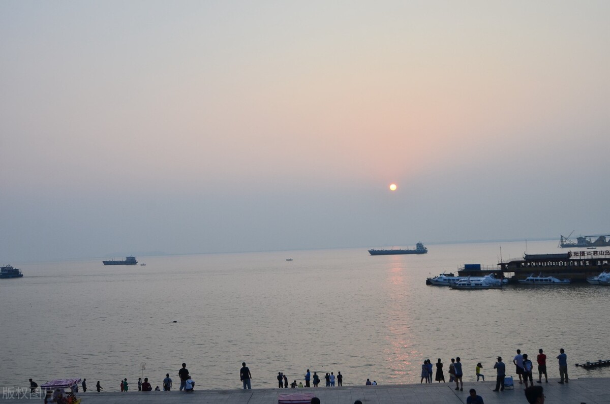 跟着诗词去旅行，发现藏在古诗词里的美景，一睹文人墨客的才华