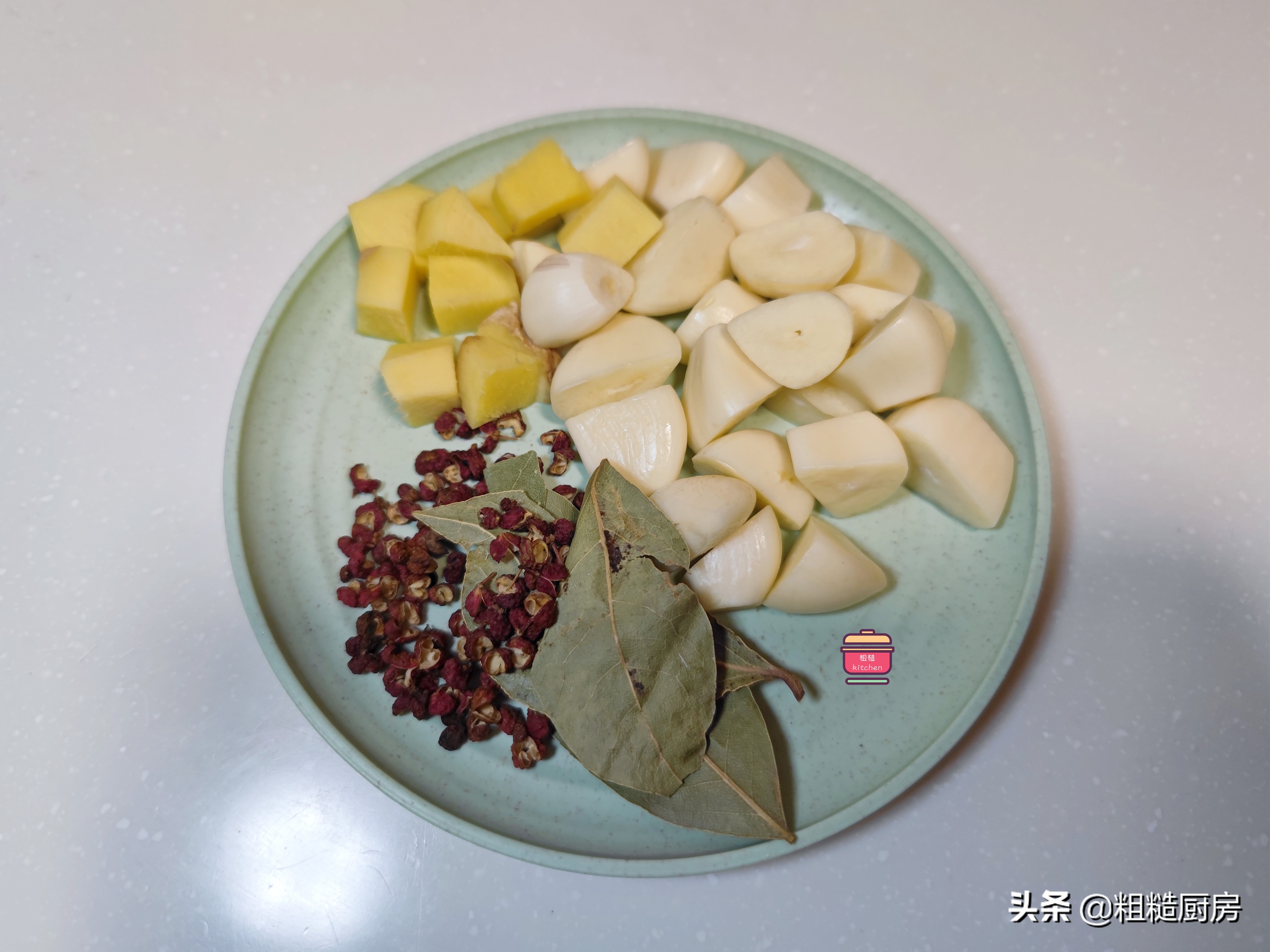 炒麻辣龙虾尾，别再用火锅底料了，这样做不加1滴水，鲜香入味