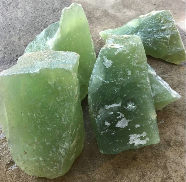 中国10种最名贵的玉石,你知道了多少?(岫玉能养人吗) 第7张