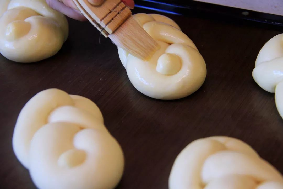 牛奶辫子面包，让你记起童年给你扎过麻花辫的她（他）