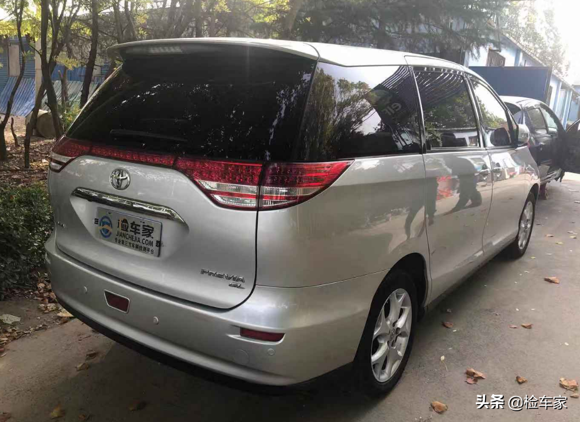 回家过年要旅游，13万买辆丰田普瑞维亚，舒适程度堪比埃尔法