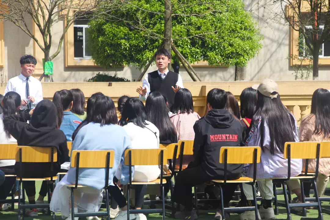 成都希望职业学校举行2019年高考(春季)考前动员大会