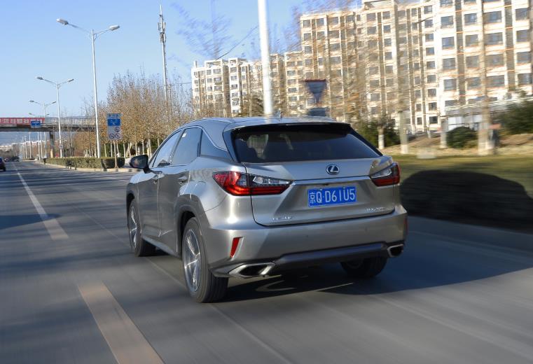 48.6万落地雷克萨斯RX300，2个月后再开奔驰GLC，车主：差距明显
