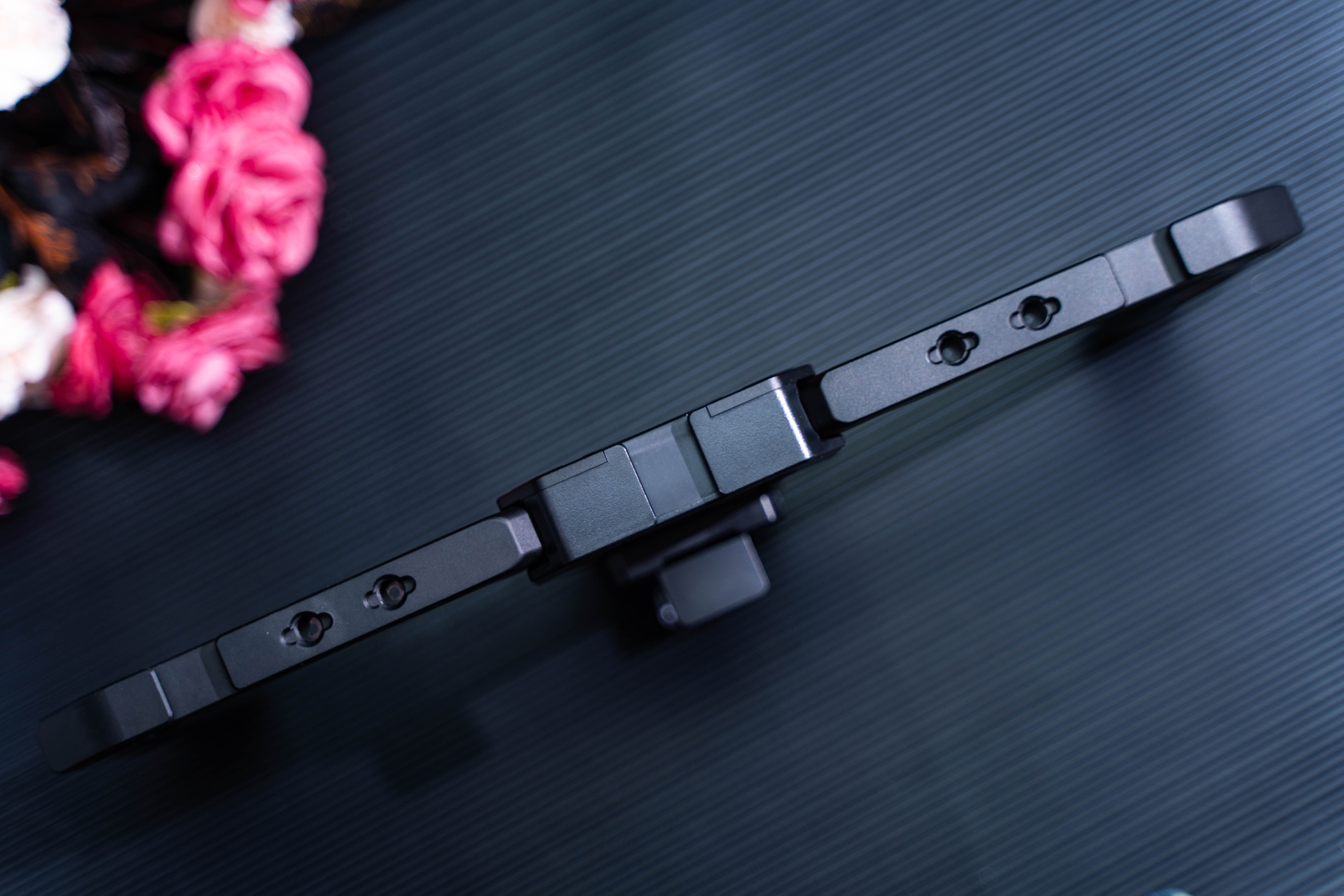 怎么用手机拍出大片？斯莫格手机折叠拓展框为视频创作者助力