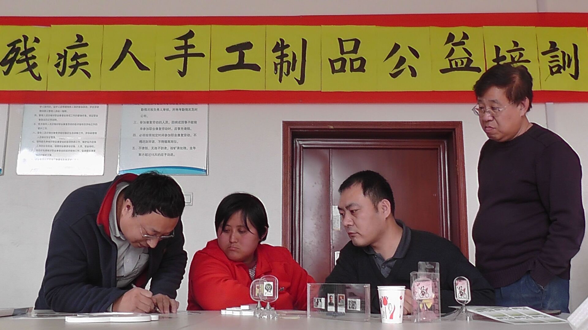 “雷锋在线”王江雁公益事迹