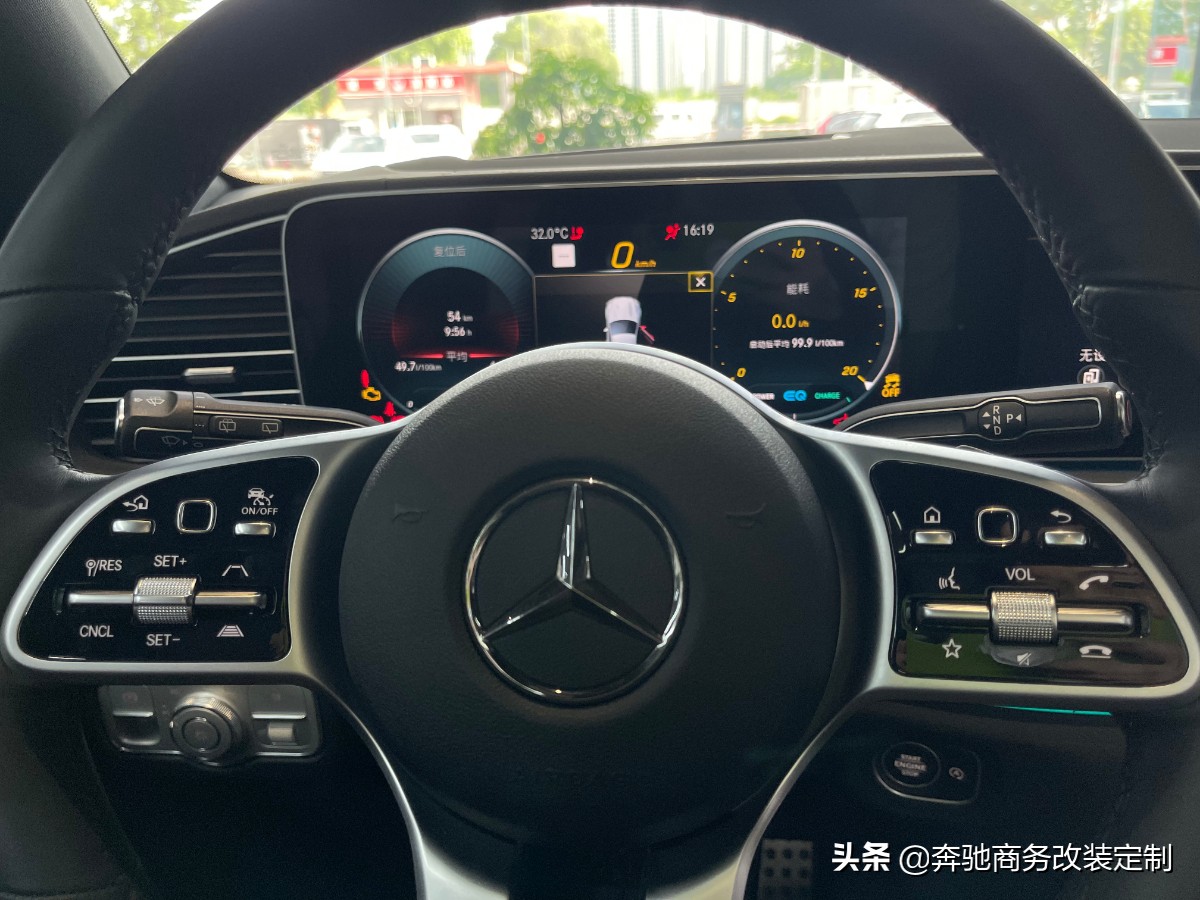 实拍加版国六奔驰gls450：运动型外观，9种配置包可选！买啥中规