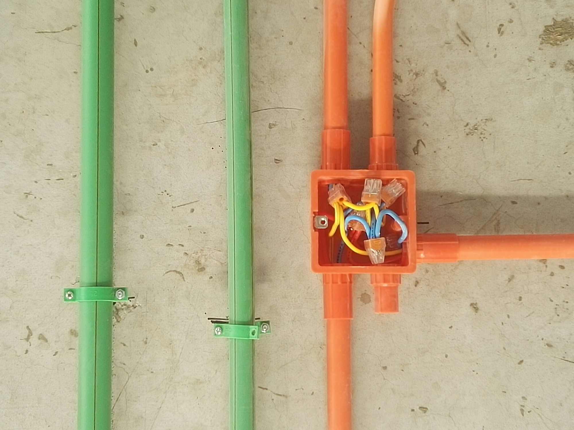 电线越粗越好，为什么我家装修工人告诉我，不要超过6平方？