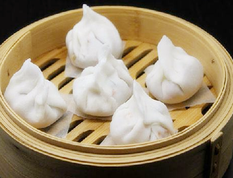 水晶蒸饺家常做法，记住和面的方法，晶莹剔透皮薄馅香，吃着过瘾