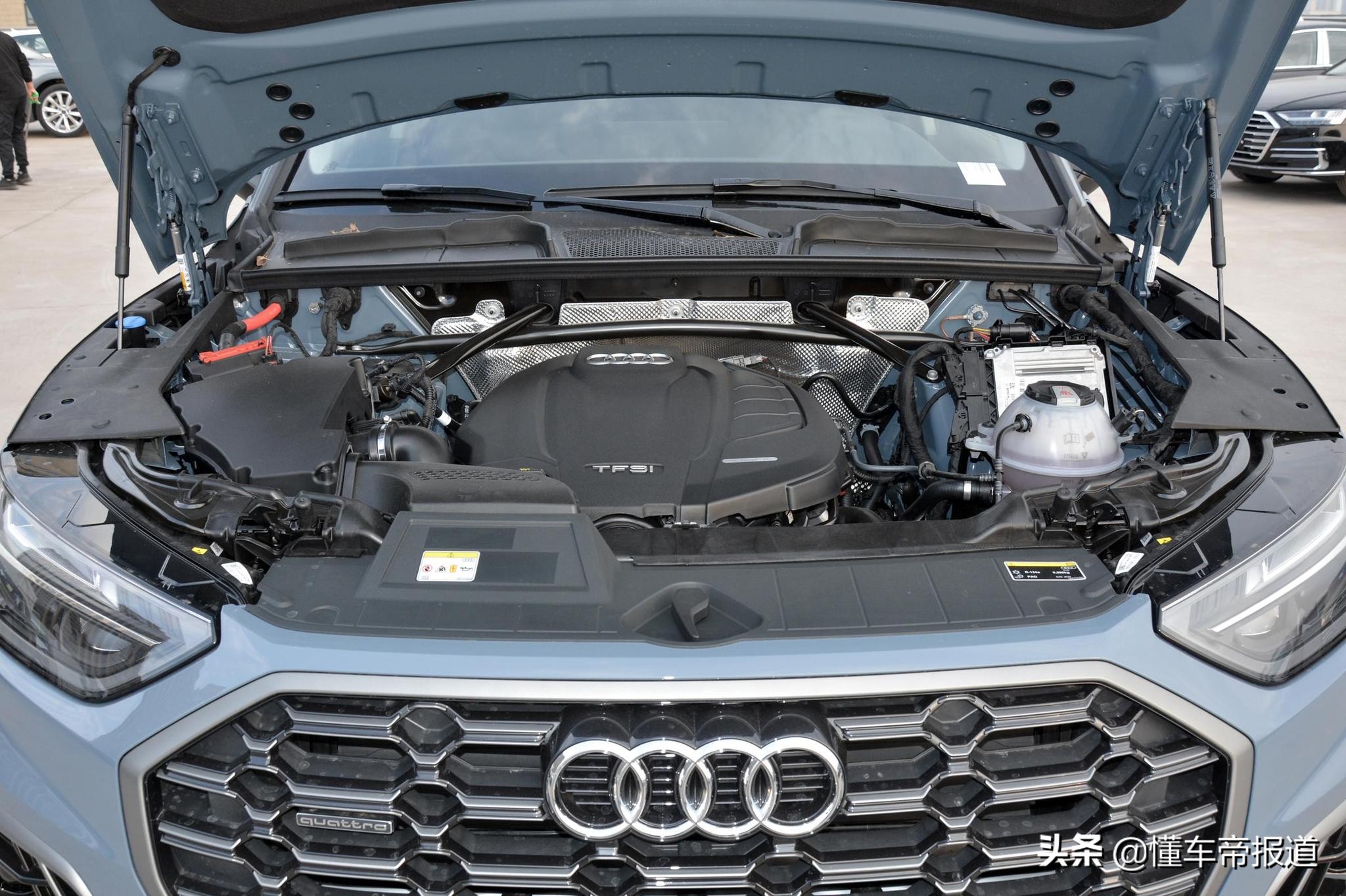 新车 </p><p>　　 售价42.26万元，奥迪Q5L RS套件燃速型有望亮相广州车展