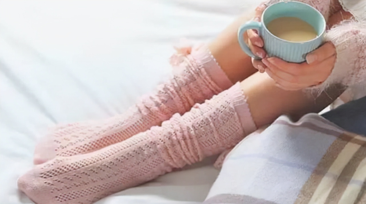 女性气血不足一般有4个表现，想补充气血，建议常吃这几种食物