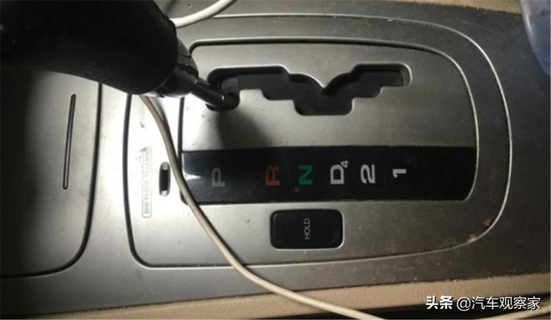 自动挡汽车挂N挡滑行，对汽车会有损坏么？