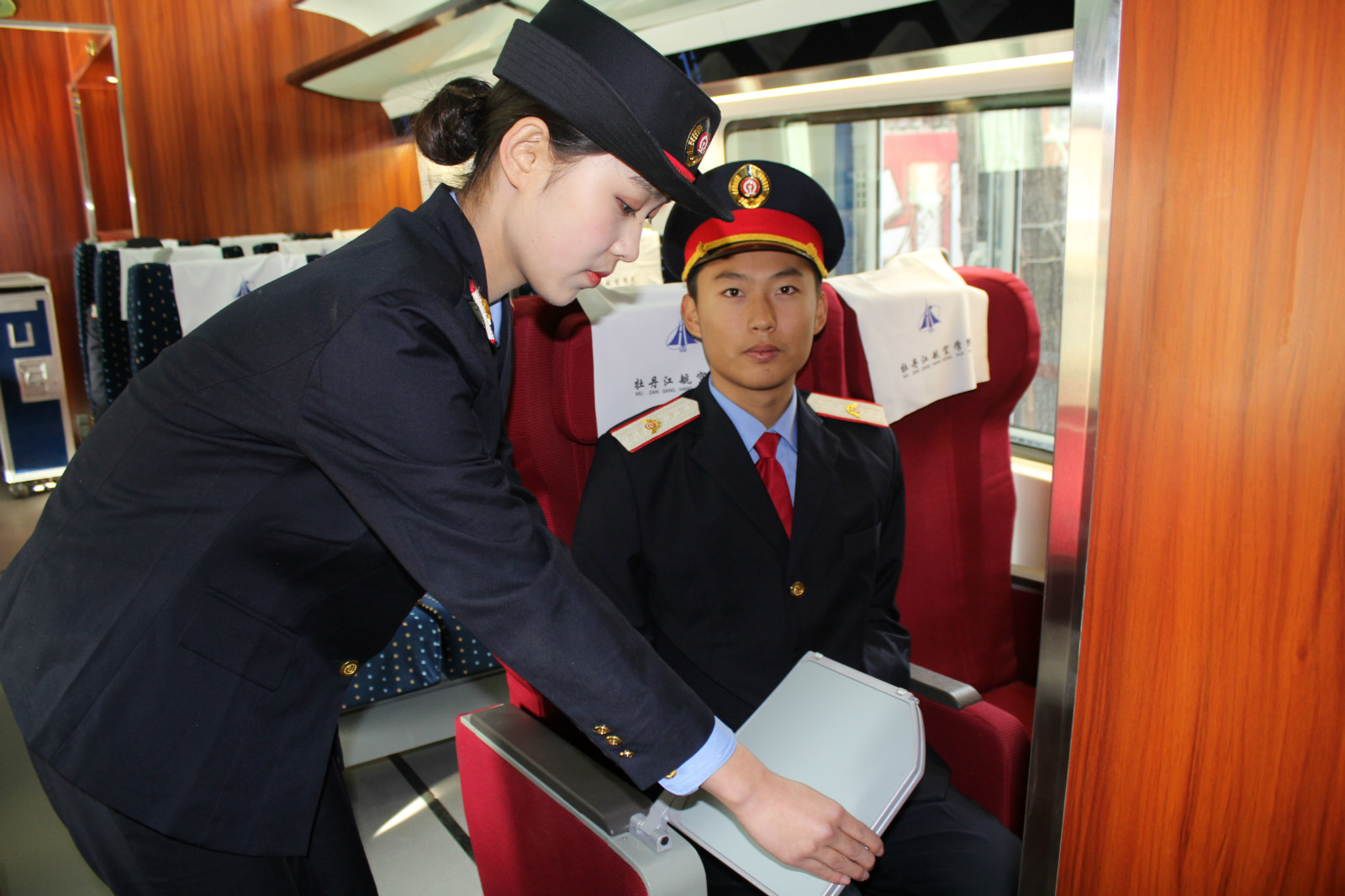 北交大牡丹江航空学院:近几年空乘专业这么火爆为什么?