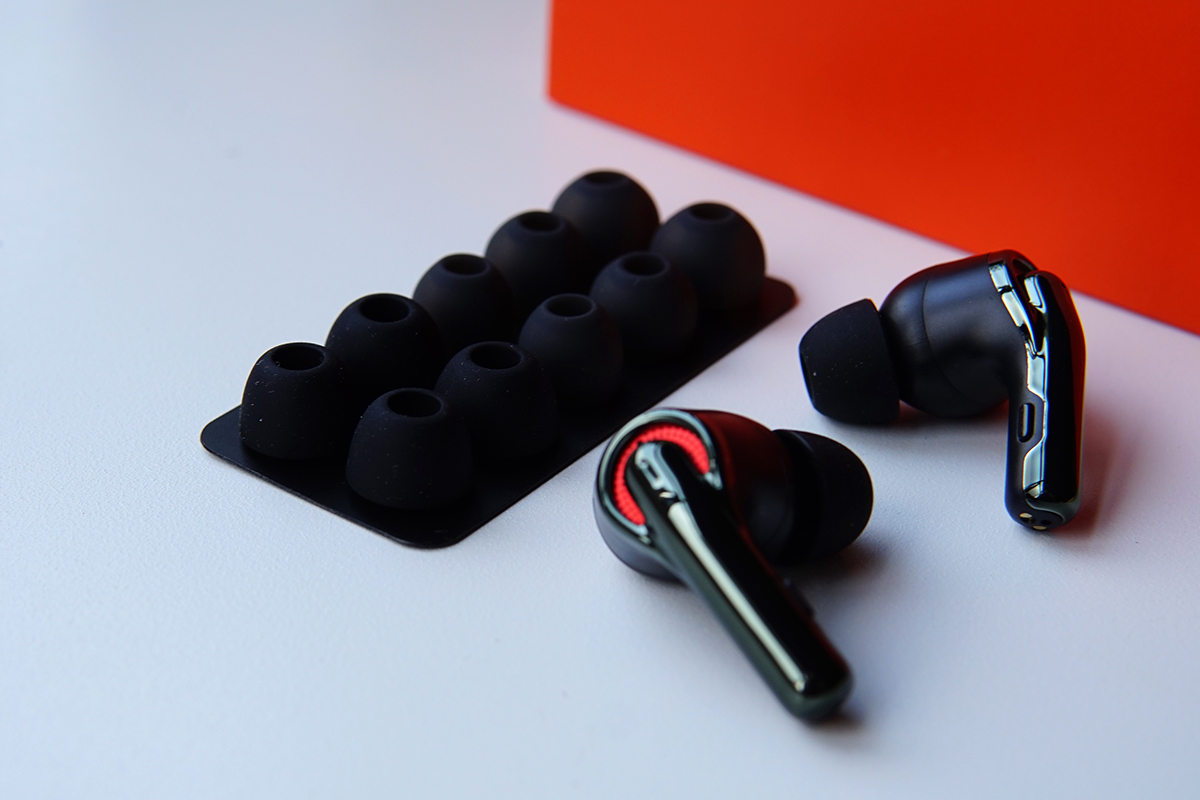 蓝牙耳机挑花眼，Tribit FlyBuds C1闭眼可入