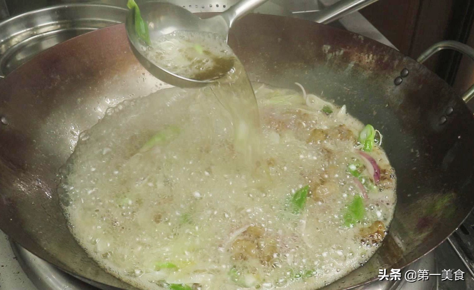 图片[7]-【水熬猪油】做法步骤图 记得要多加3样料 猪油熬好白净香浓没-起舞食谱网