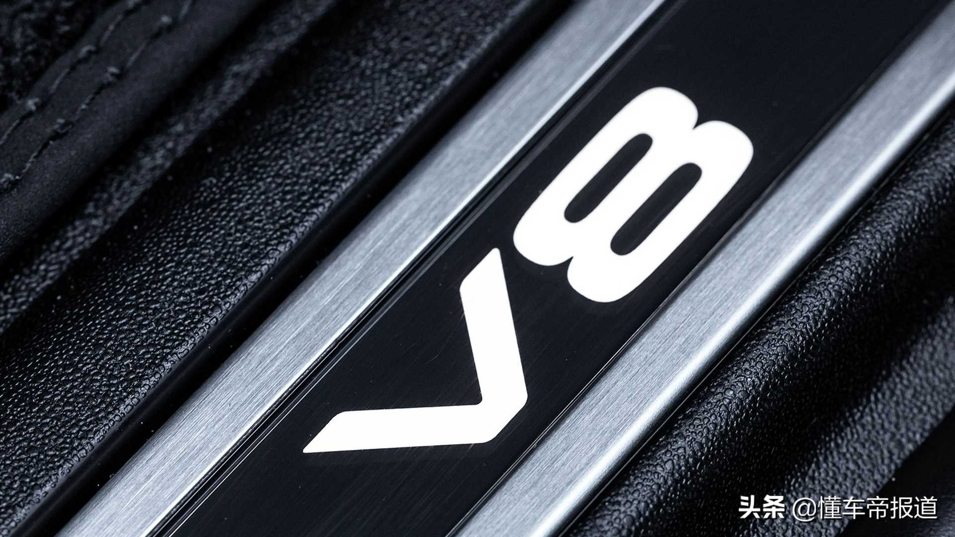 新车 </p><p>　　 瞄准G 63？超600马力，路虎卫士SVR配宝马4.4T V8动力欲封神