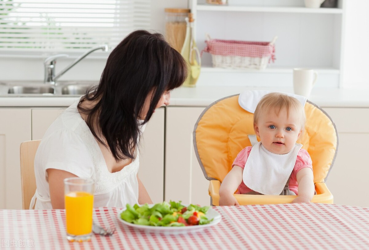 5~6个月的宝宝可适当添加辅食！幼儿辅食的重点事项家长要知道