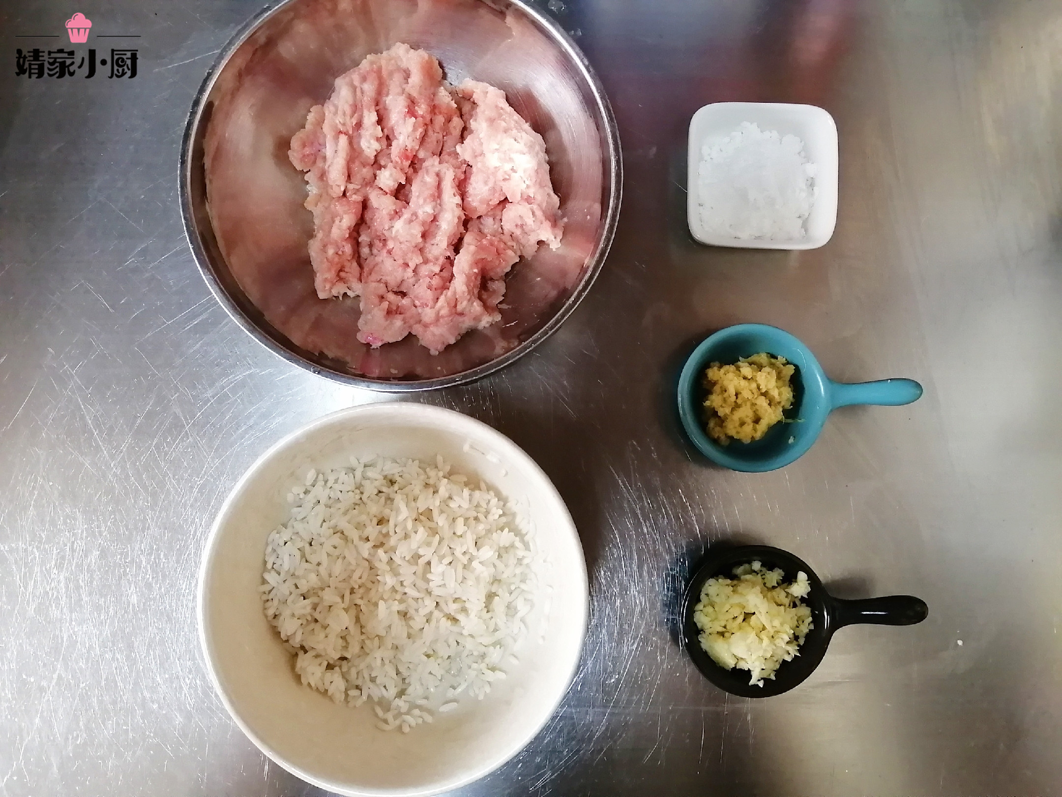 软糯飘香的“糯米肉丸”简单又美味，一口一个吃不够