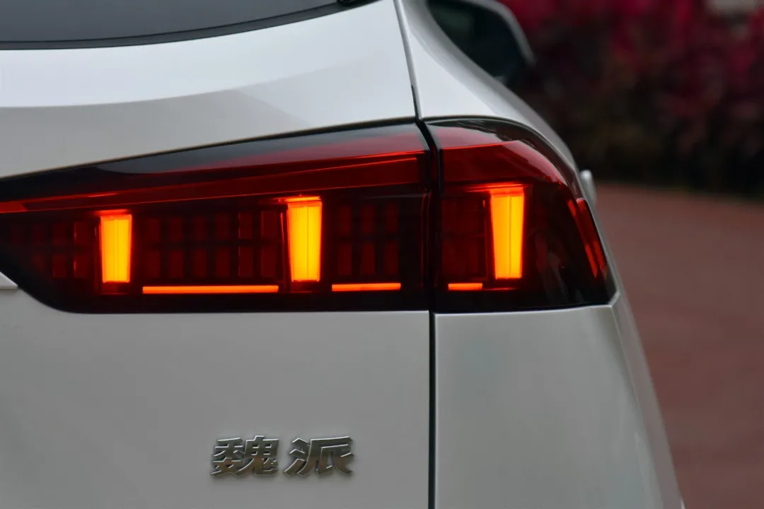 试驾：WEY摩卡，它挑战豪华品牌SUV