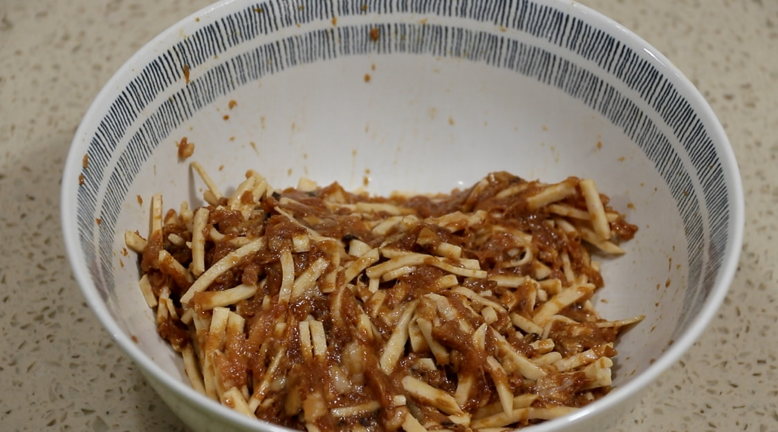 冬季要多吃芋头，吃南瓜冬瓜不如吃它，不用油炸，营养又美味