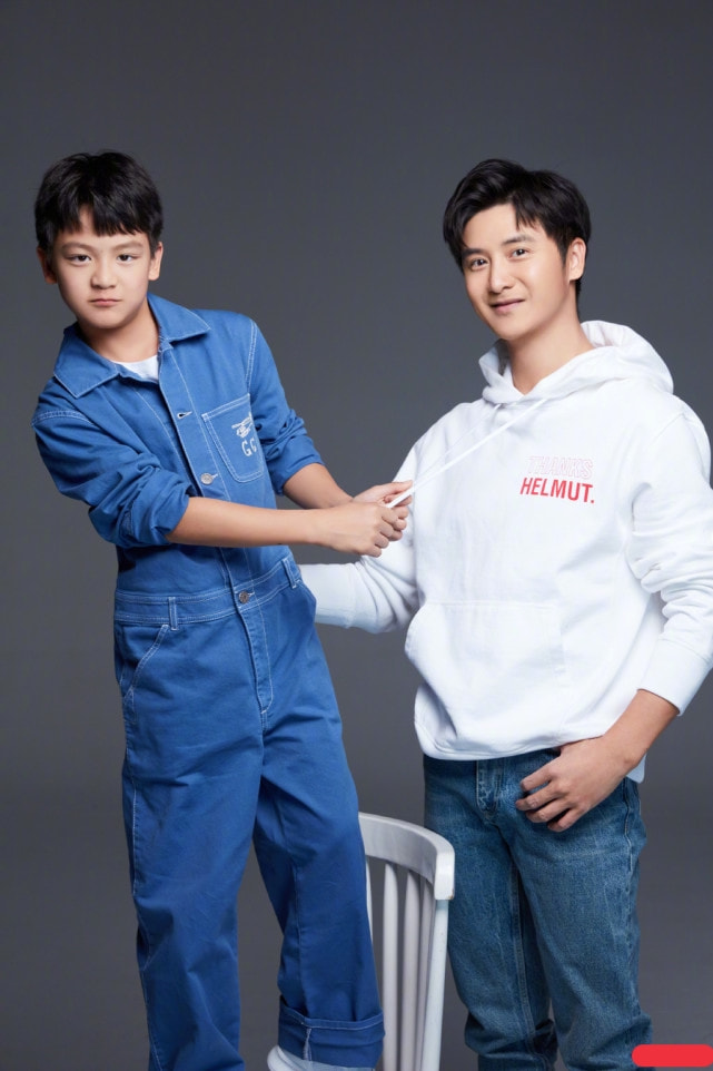 叶一茜为儿子庆10岁生日，小亮仔花式耍帅，和爸爸田亮长一模一样