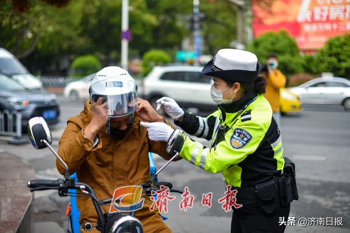电动车按规定可载多大年龄的孩子？你知道吗？