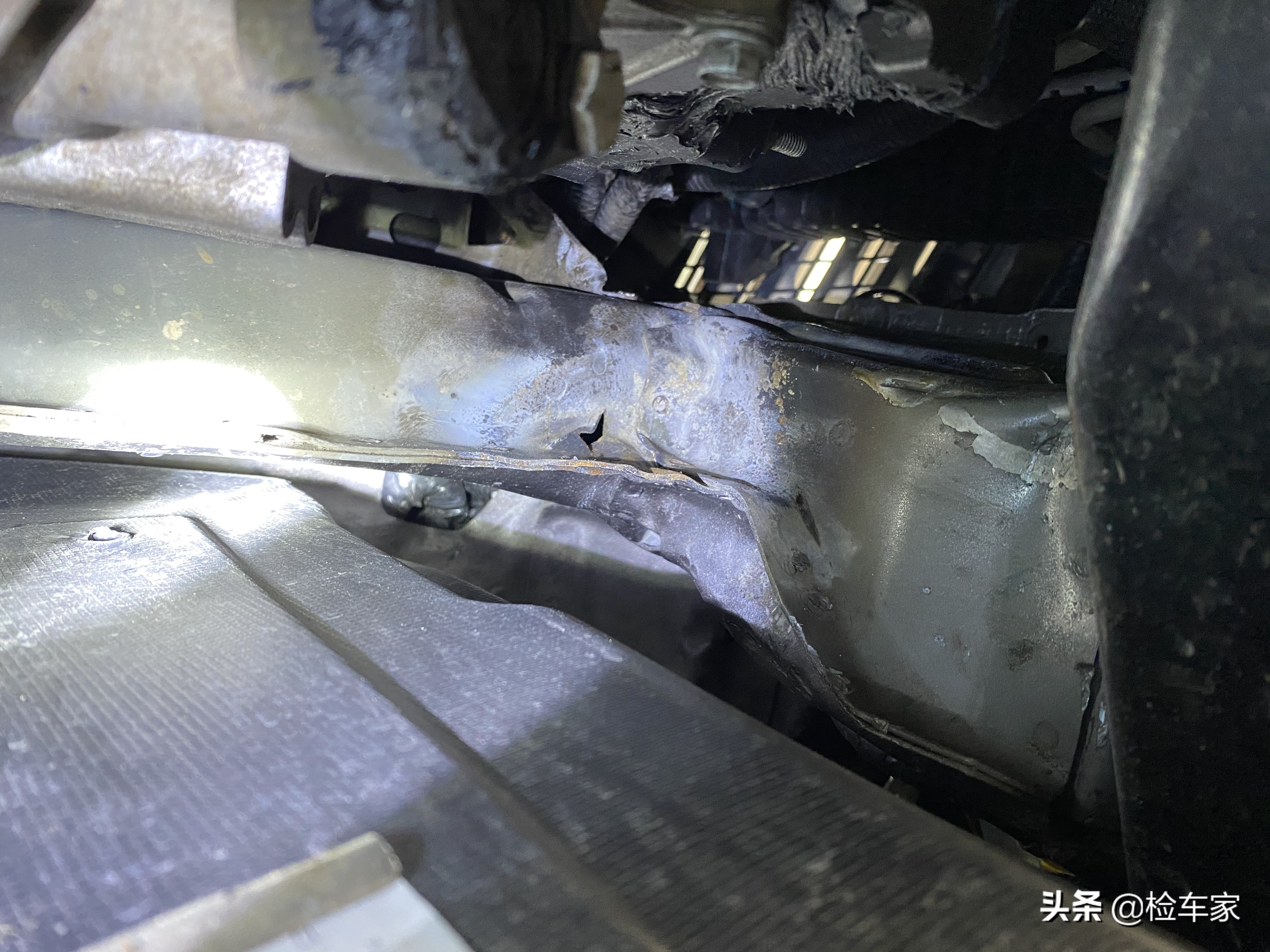 大排量进口SUV，12万买凯迪拉克SRX值不值？网友：白菜价都没人要