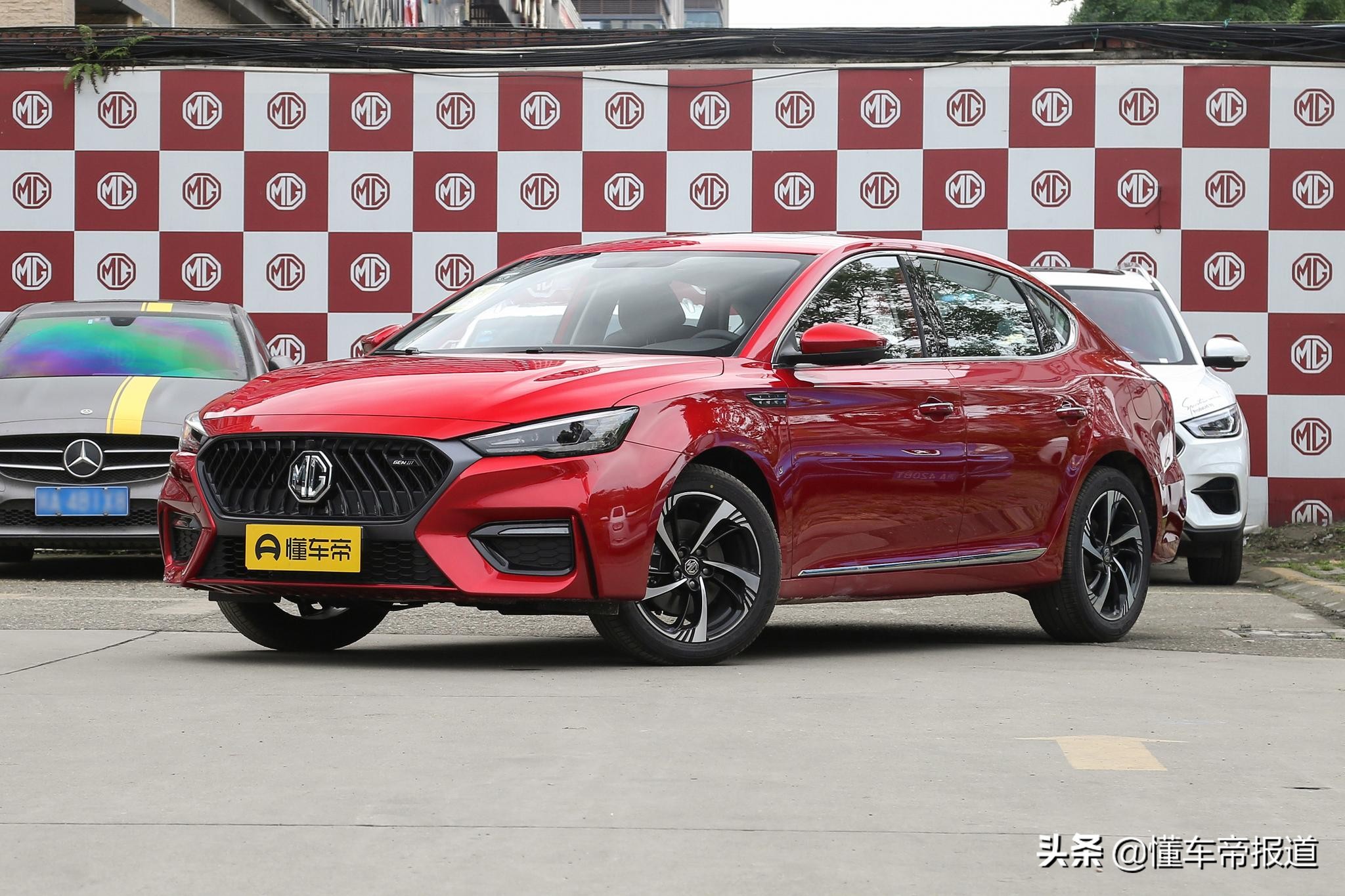 新车</p><p>　　外观细节调整，新车或更名为MG6 PRO，新款名爵MG6申报图曝光