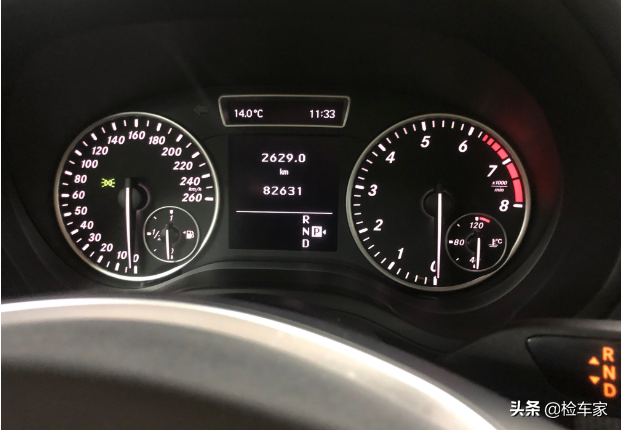 奔驰B级不受欢迎？13万买台奔驰B200，接送孩子也很“潮”