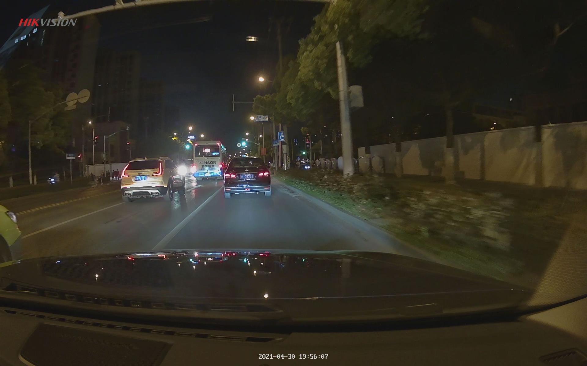 高清行车记录仪八种真实路况演示，400元档行车记录仪横评