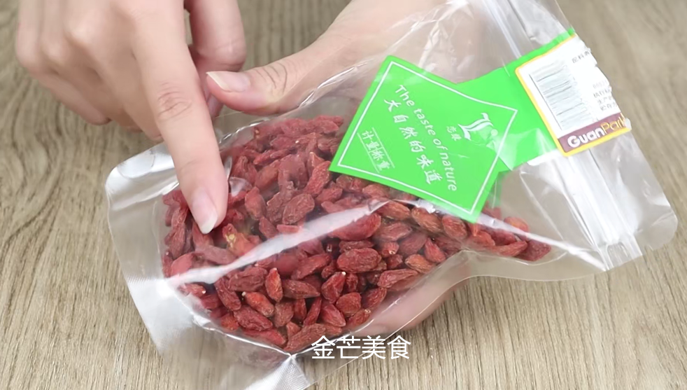 今天才知道，白醋泡枸杞作用真是厉害，解决不少人烦恼，涨知识了