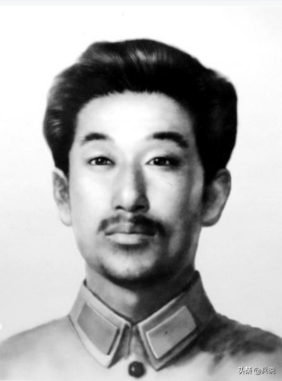 1937年，日军偷袭炸沉中山舰，舰长萨师俊牺牲。