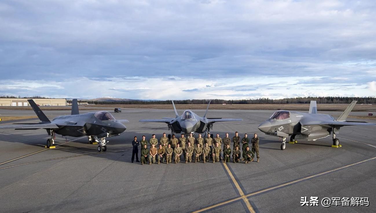 ��-57��ˤ1�ܣ�F-22��F-35��ˤ5�ܣ�Ϊ�μ�-20���ڱ���1�ܲ�ˤ��