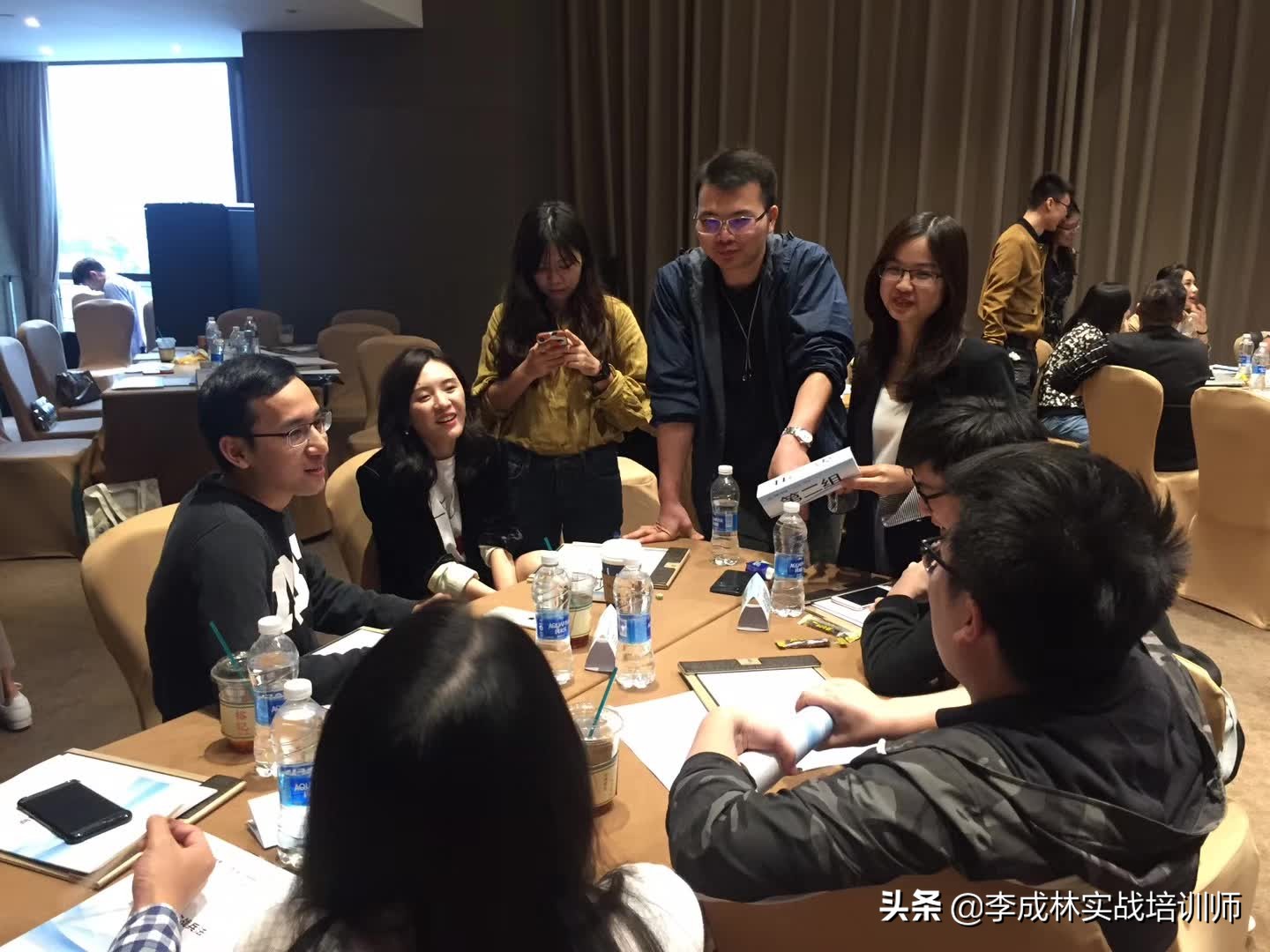 李成林给汽车之家进行第二期《商务谈判》课程