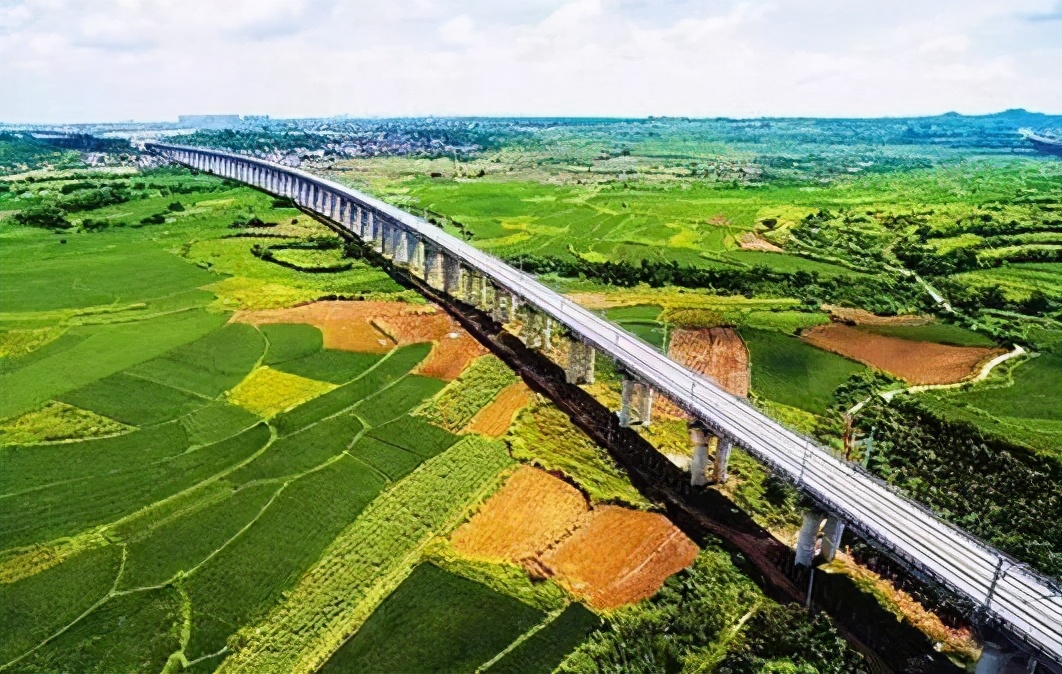 江西建一条高速铁路，对接安徽，沿线多地将实现高铁“零”的突破