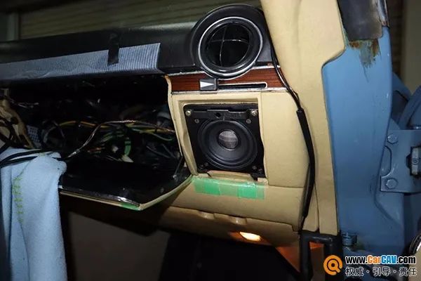 老爷车梅赛德斯奔驰SL500（R107），怎么改音响才好？
