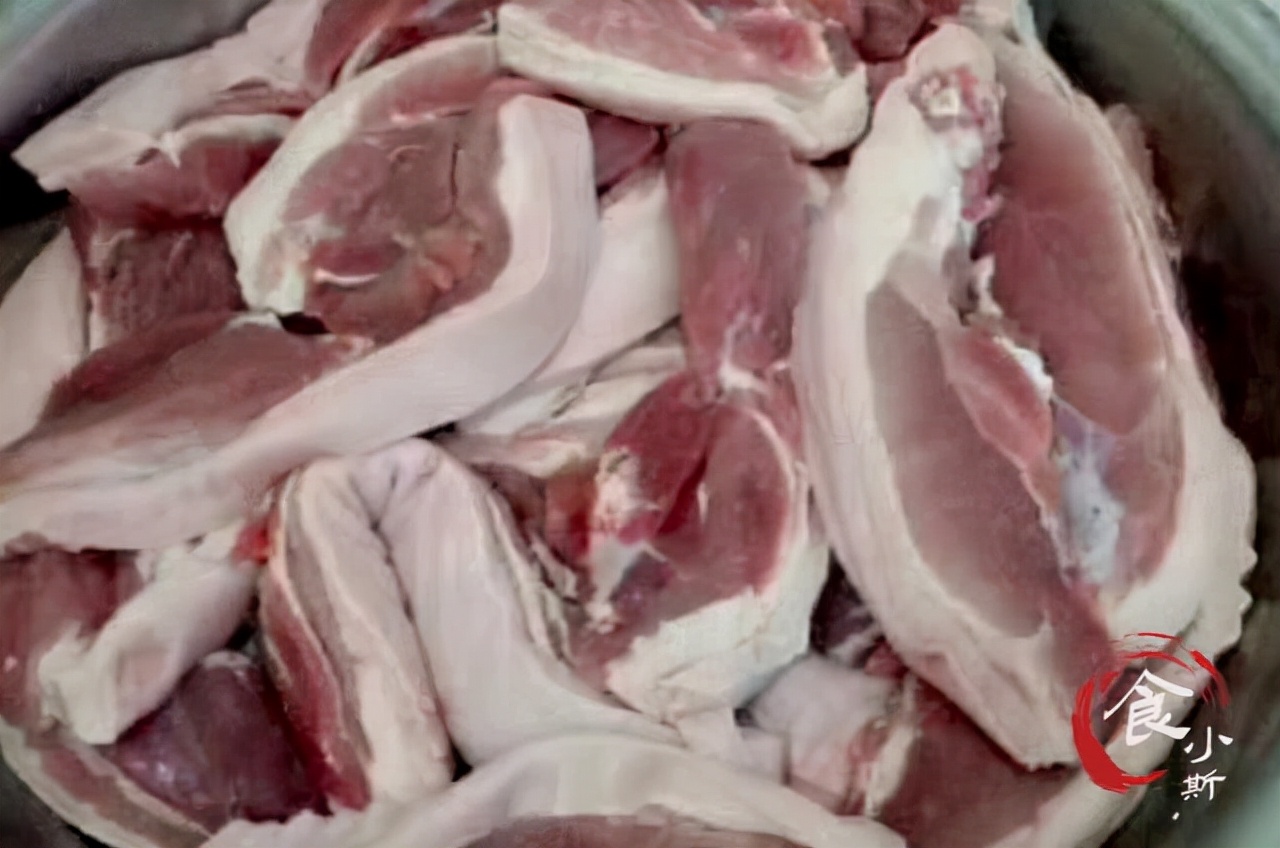 腌腊肉牢记4个小窍门，耐存不发臭，教您详细做法，味道好放得久