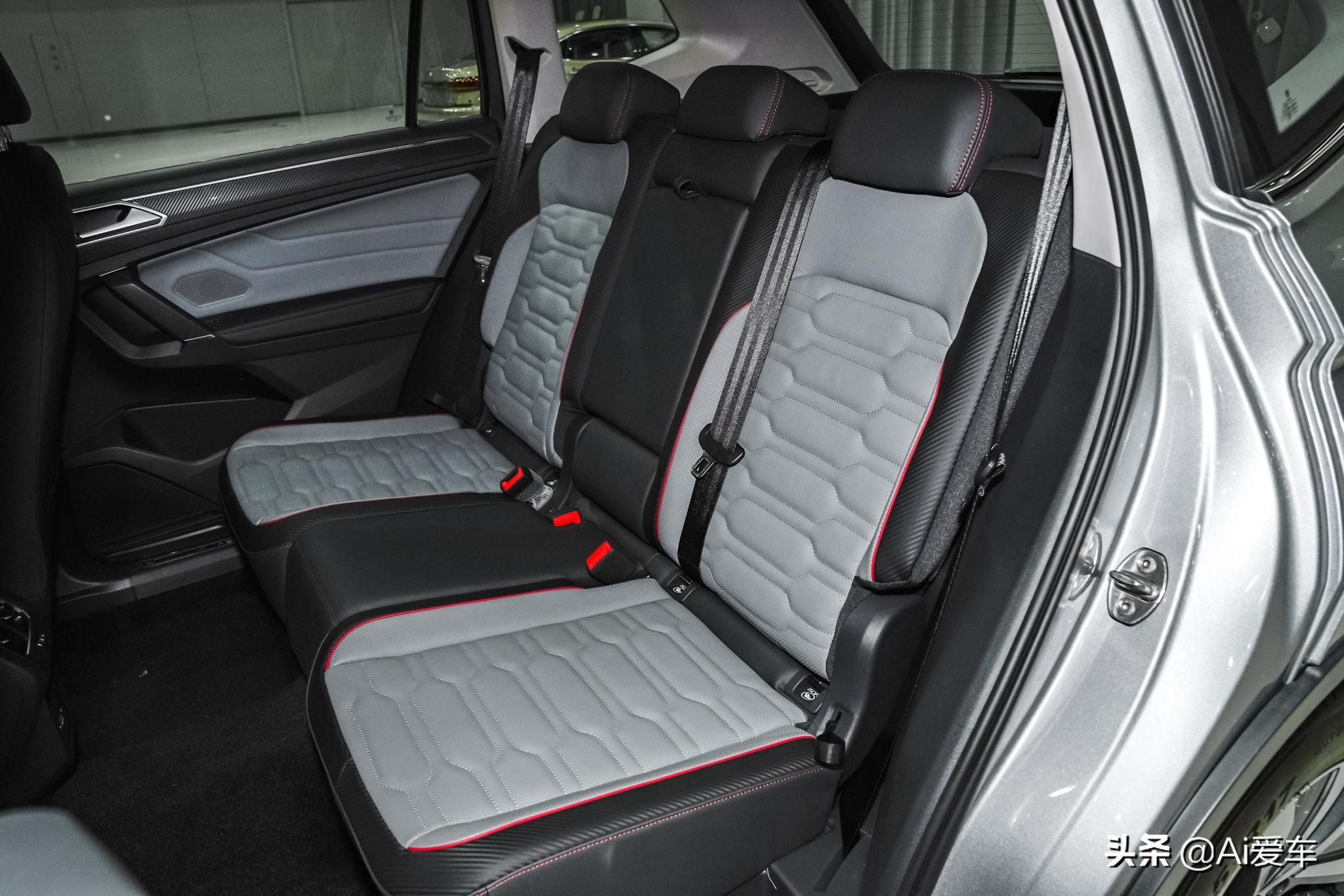 轴距近3米的德系家用SUV，油耗1.8L便宜好养，实拍大众途观L PHEV