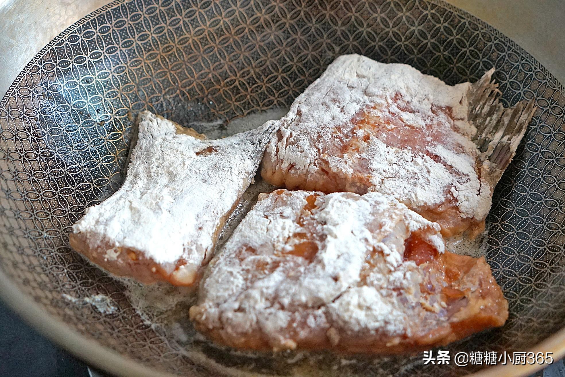 这鱼我从不直接烧，先腌一腌再红烧，比鲜鱼还要下饭，食欲全开