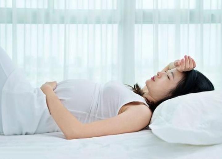 怀孕后，为什么感觉自己更怕热了，这种情况正常吗？