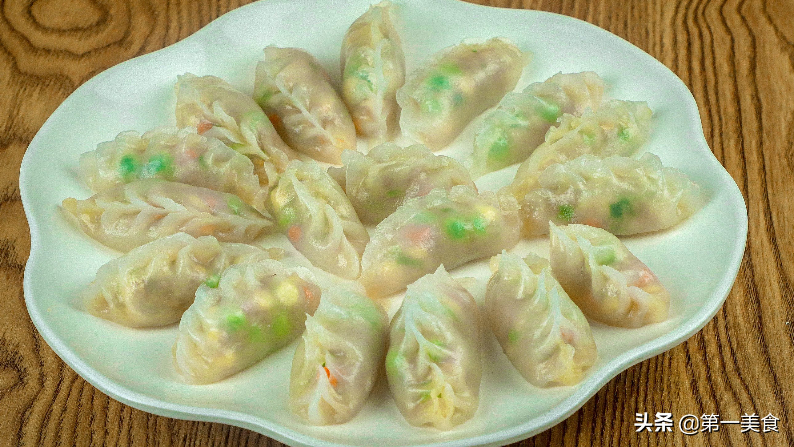 土豆淀粉做水晶饺子怎么和面(手把手教会你做水晶饺子)